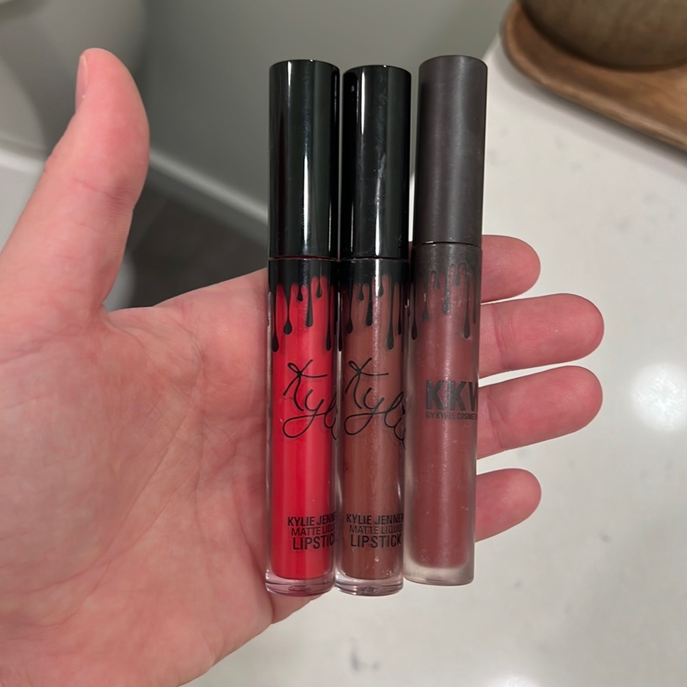 3 kylie jenner matte lipsticks